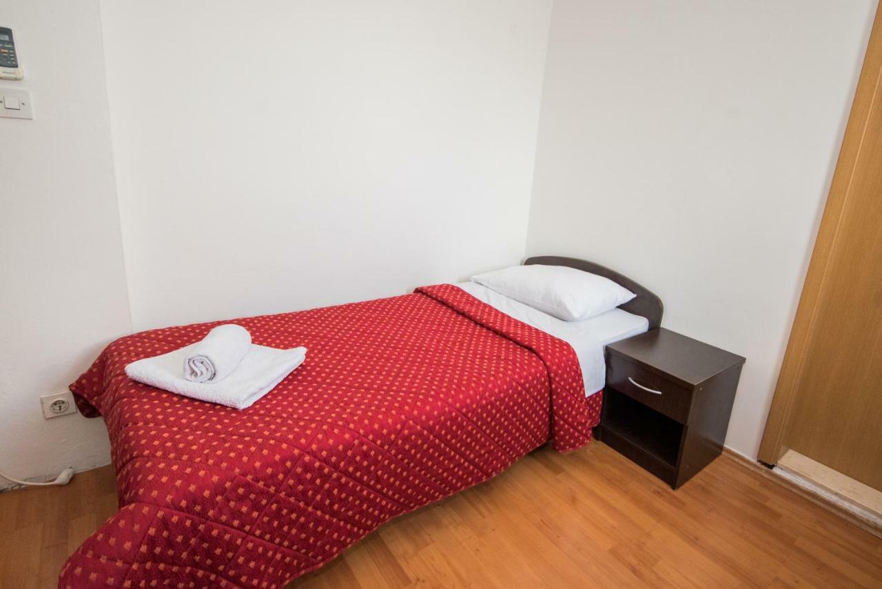 Lafodija Hotel Medugorje Bagian luar foto